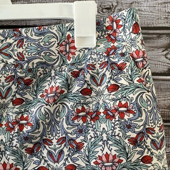 LOFT Women's Floral/Leaf Print Shorts Size 10 Cotton Blend - Picture 3 of 8